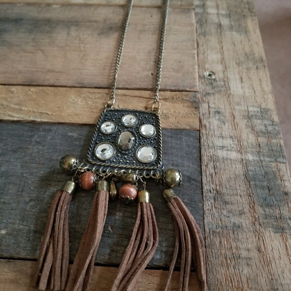 Festival Jewelry - $⬇️Boho Beaded Leather Tassle Necklace